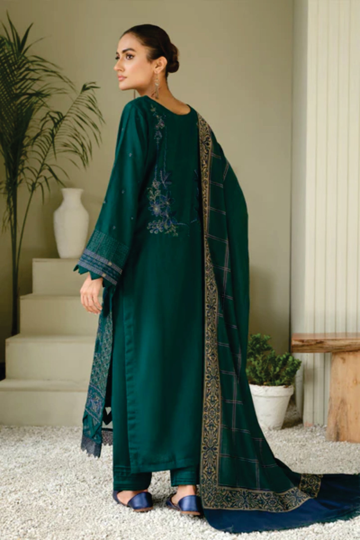 Karandi Embroidered Collection by Marjjan MDS-75(GREEN)