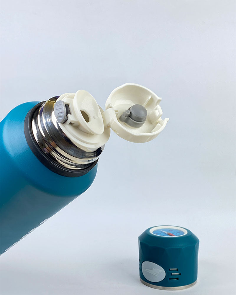 HARD Sports Water Bottle with Compass Cap