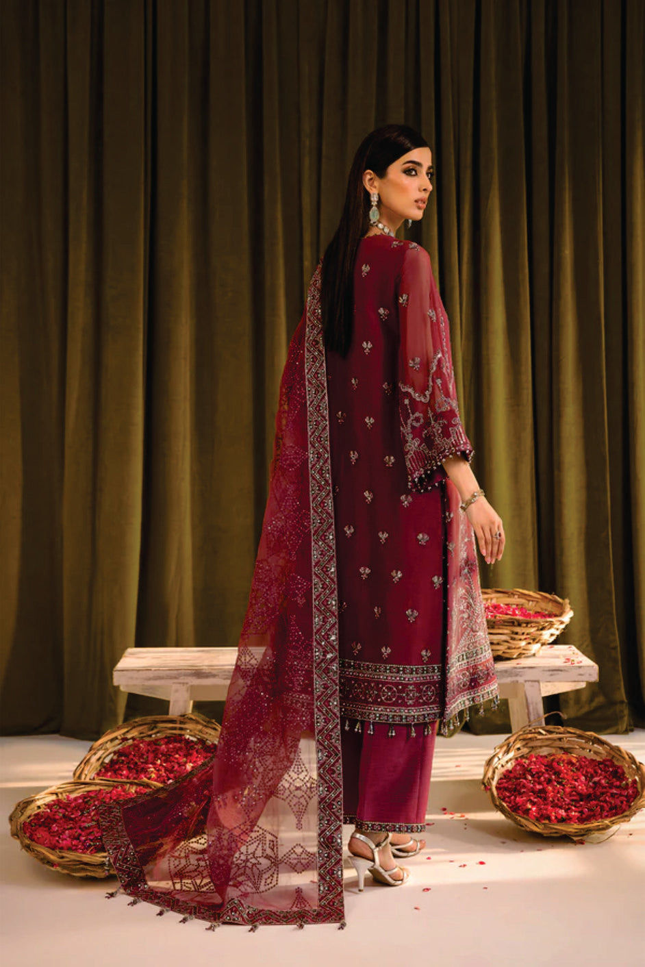 Ladies EMBROIDERED Chiffon Suit Famya By Alizeh