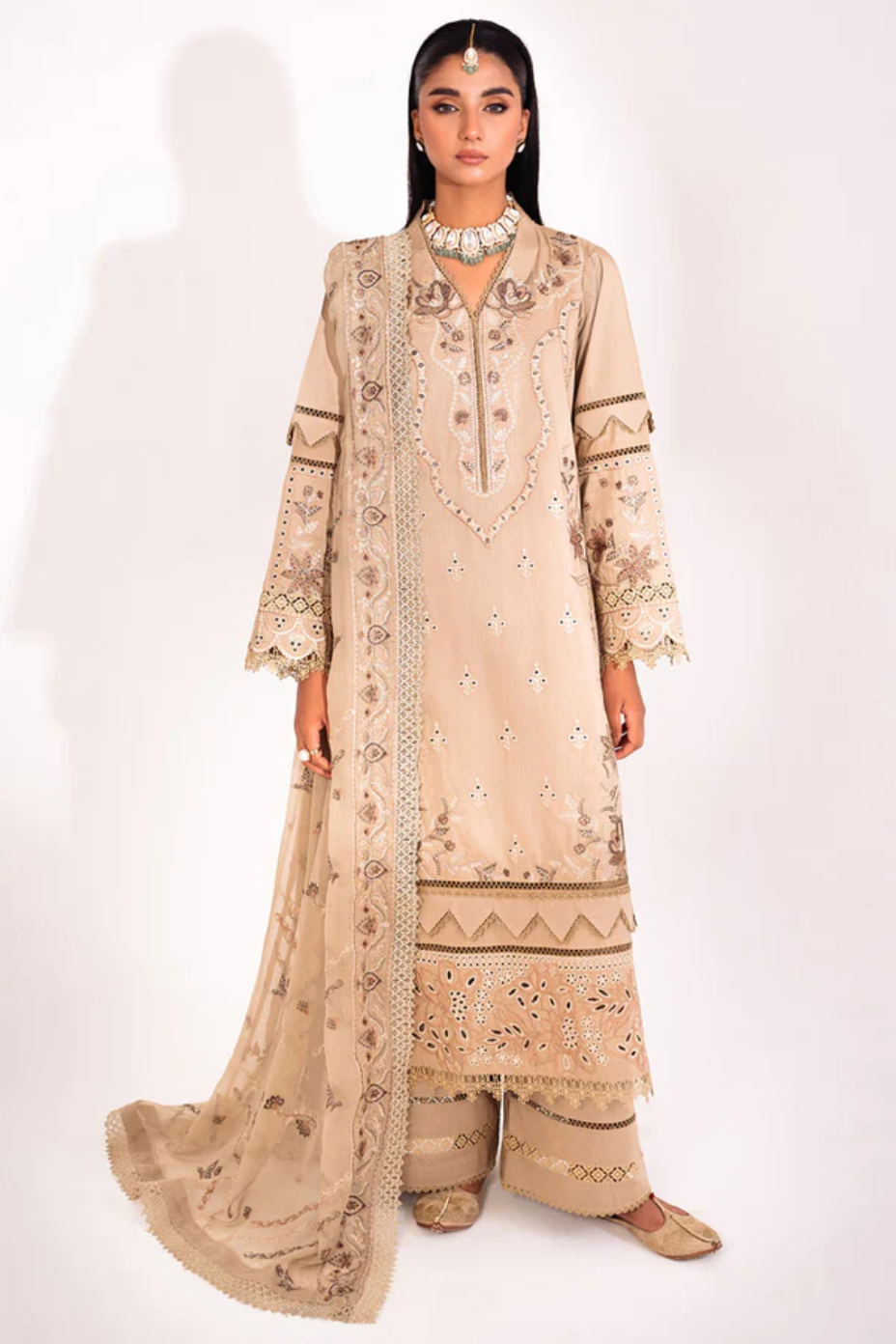 Ladies Unstitched Embroidered Suit Afsanah by Marjjan