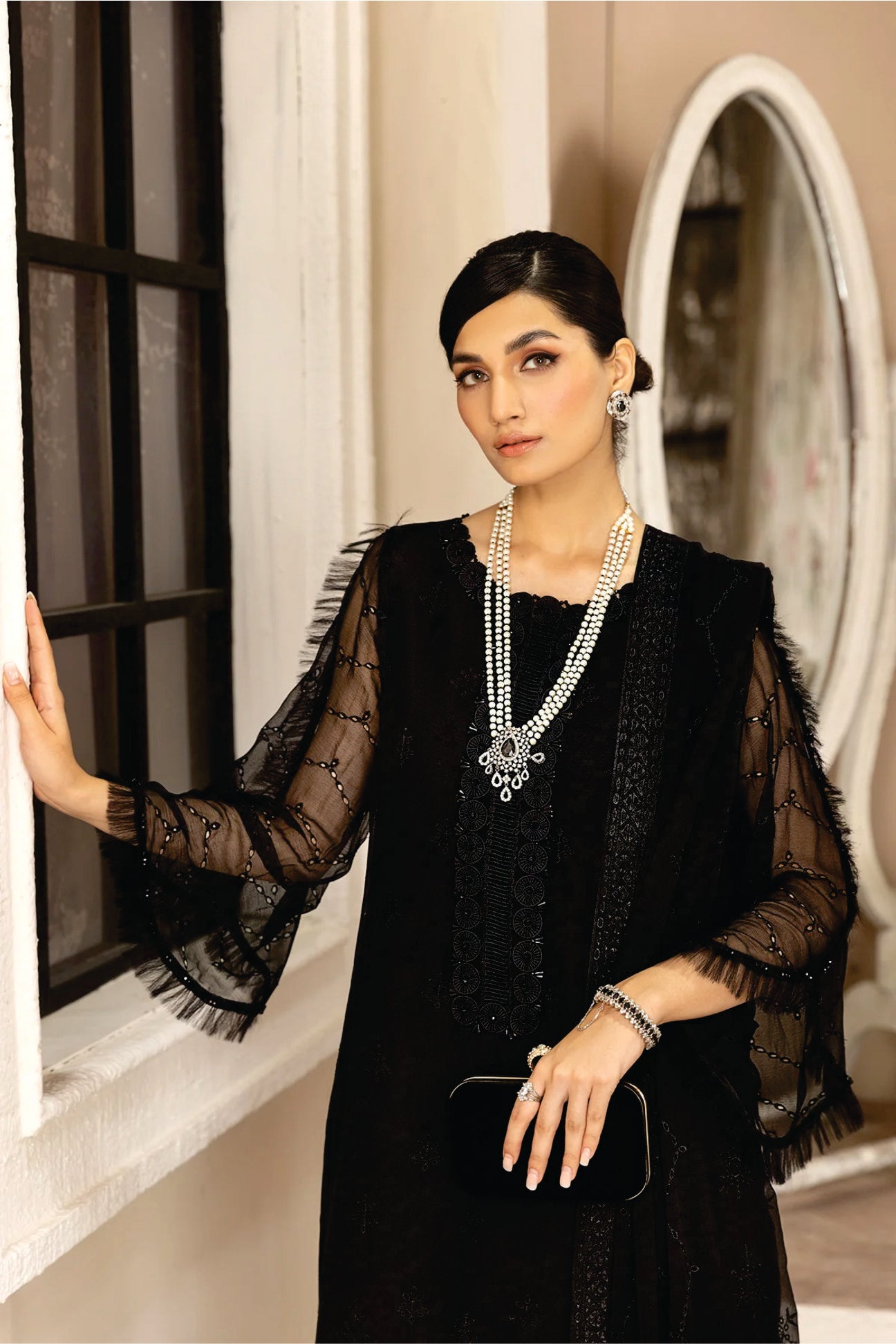 Ladies EMBROIDERED Chiffon Suit Dhaagy by Alizeh