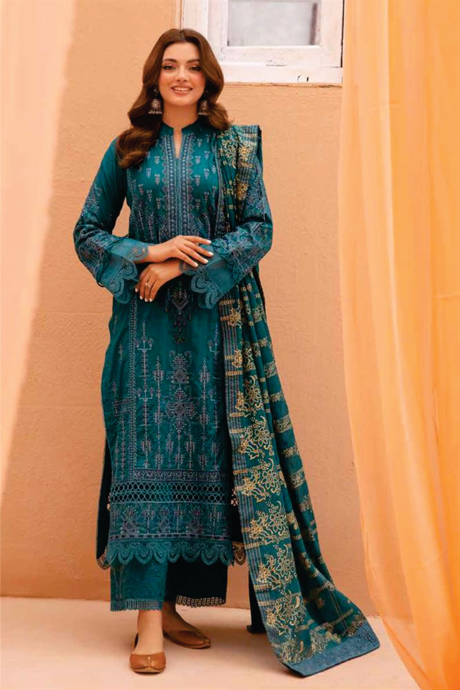 Ladies EMBROIDERED LAWN SUIT by Shams Collection